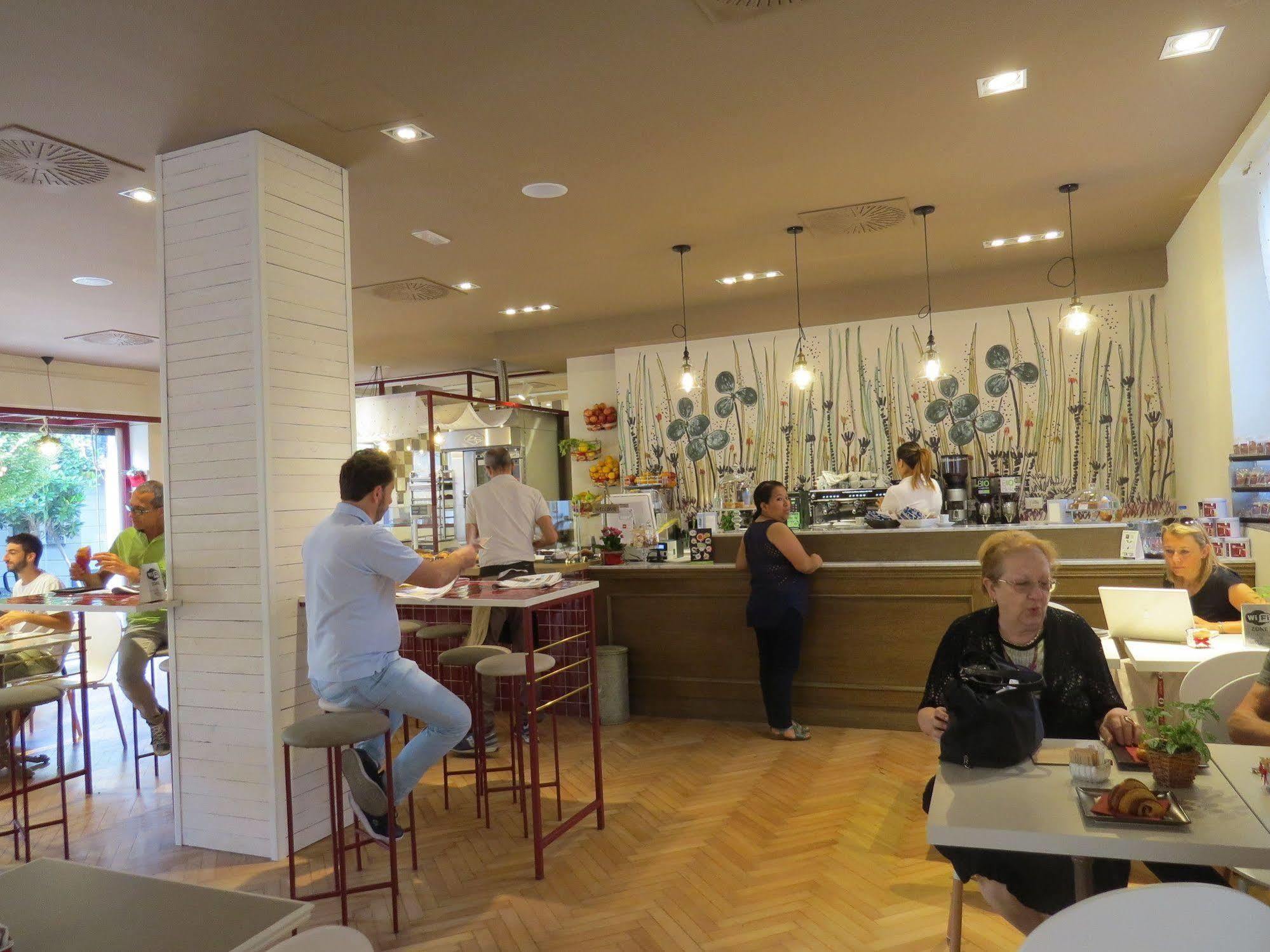 Monza City Rooms & Studios Ngoại thất bức ảnh